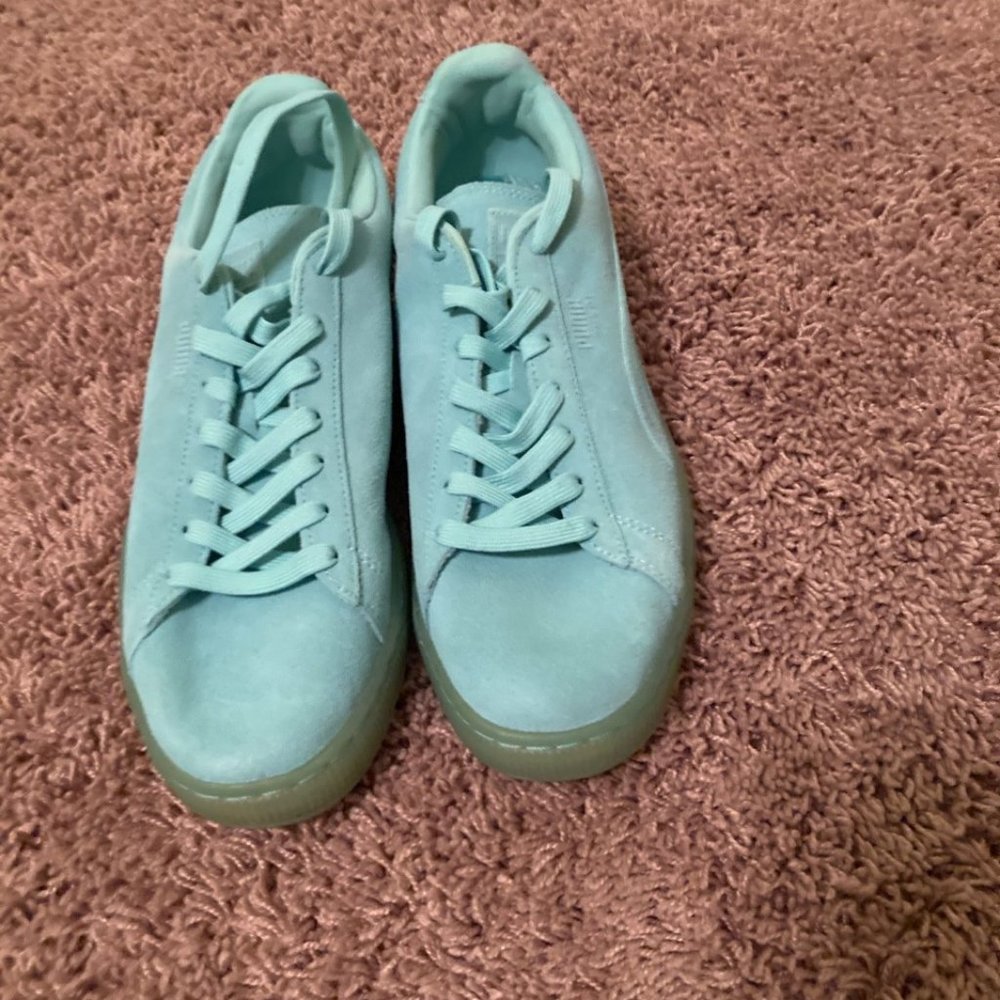 Puma Suede Sneakers